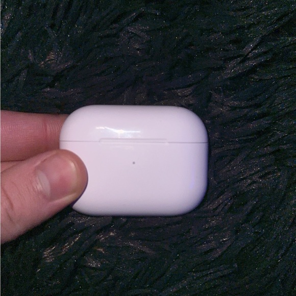 Airpod Pro Gen 2 - Picture 3 of 4